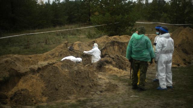 Bodies exhumed from mass grave in Ukraine's liberated Lyman