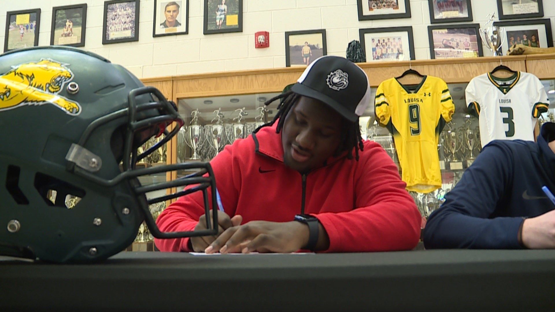 louisa-county-sends-six-more-to-play-college-football