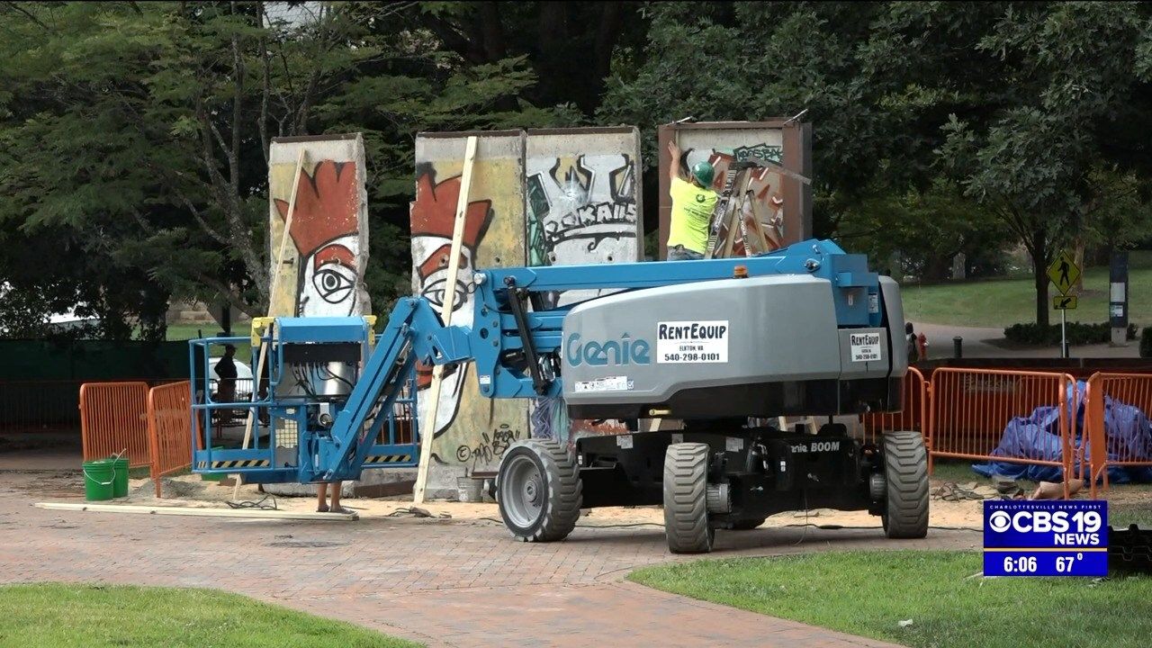 Removal of Berlin Wall panels underway at UVA